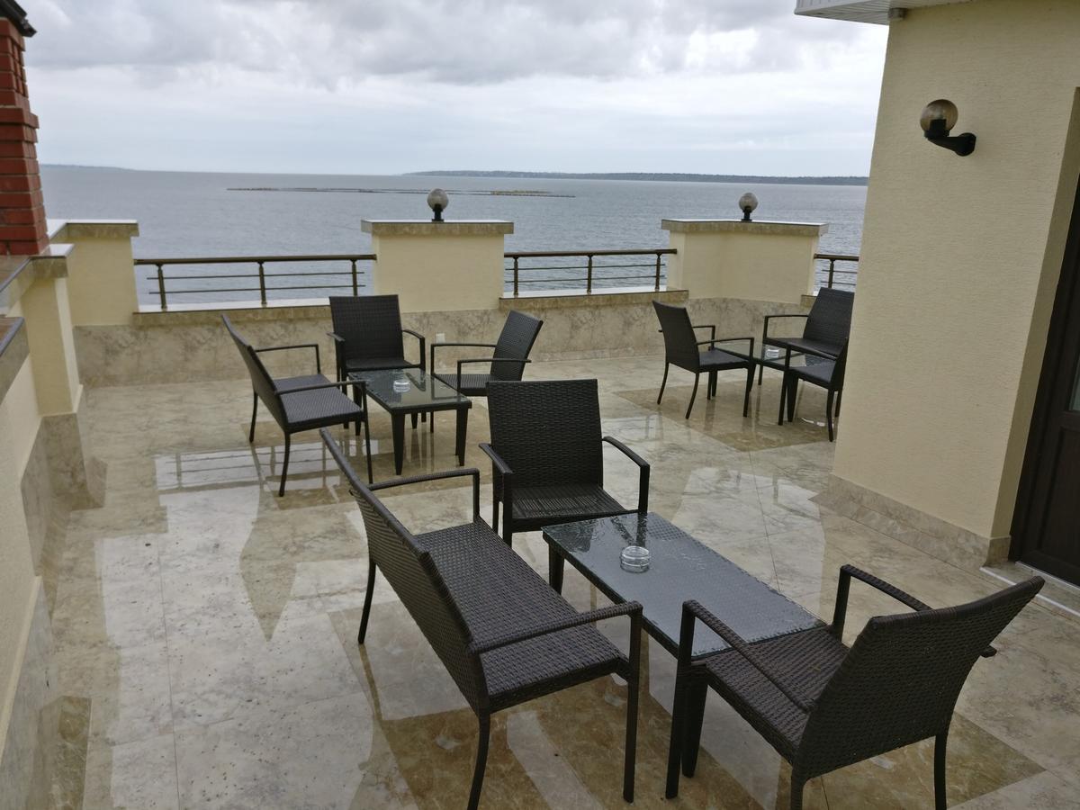 Kosmos 519 Hotel Zatoka Kültér fotó