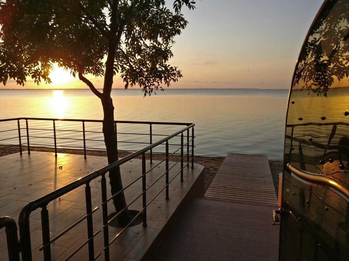 Kosmos 519 Hotel Zatoka Kültér fotó